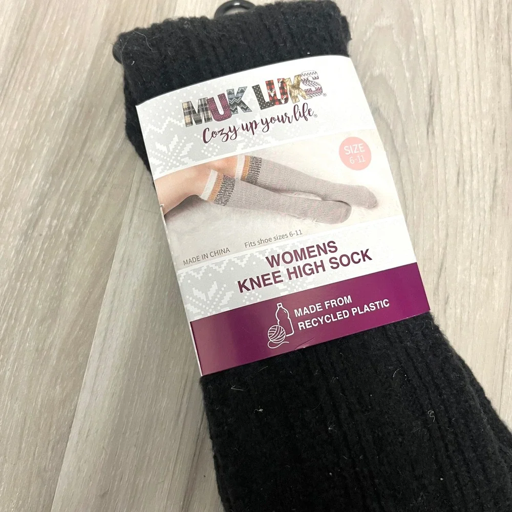 Muk Luks Black Cable Knit Recycled Plastic Knee‎ High Socks in One Size NWT
